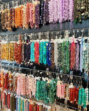 Image post by @beadcache on Instagram