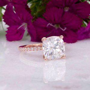 Image post by @helzbergdiamonds on Instagram