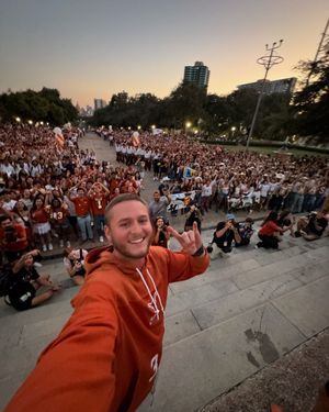 Image post by @texaslonghorns on Instagram
