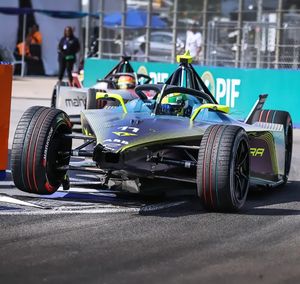 Image post by @lucasdigrassi on Instagram