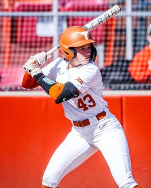 Image post by @texassoftball on Instagram