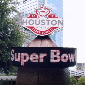 Image post by @housuperbowl on Instagram