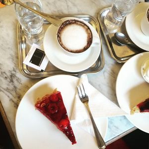 Image post by @juliajuliaroserose on Instagram