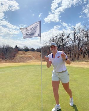 Image post by @cowgirlgolf on Instagram