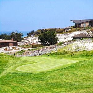 Image post by @pebblebeachresorts on Instagram