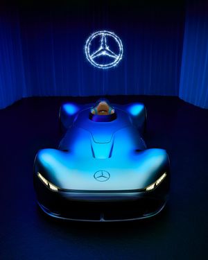Image post by @MercedesBenzUSA on Twitter