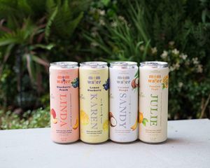 Image post by @drinkmomwater on Instagram