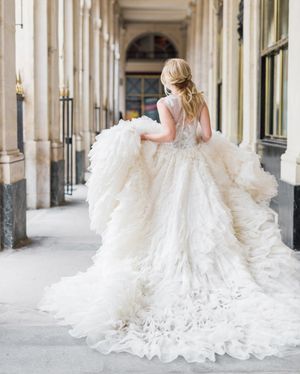 Image post by @theknot on Instagram