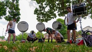 Image post by @carolinacrown on Instagram