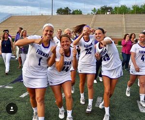 Image post by @fuwlax on Instagram