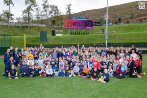 Image post by @LittleLeague on Twitter