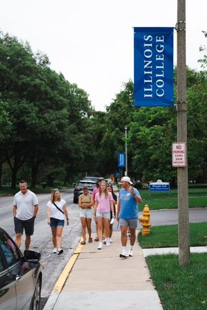 Image post by @illinoiscollege1829 on Facebook
