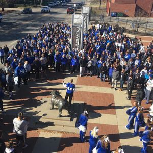 Image post by @drakebulldogsfb on Instagram