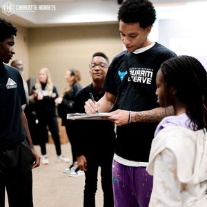 Image post by @hornets on Instagram