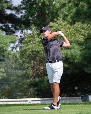 Image post by @gobearcatsmgolf on Instagram