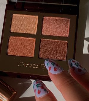Image post by @newyorkerglow on Instagram