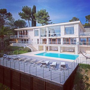 Image post by @christiesrealestate on Instagram