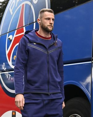 Image post by @psg on Instagram
