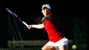 Image post by @ou_wtennis on Instagram