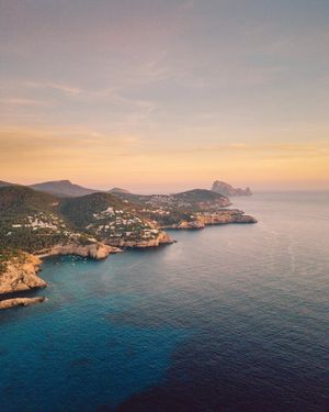 Image post by @dronepals on Instagram