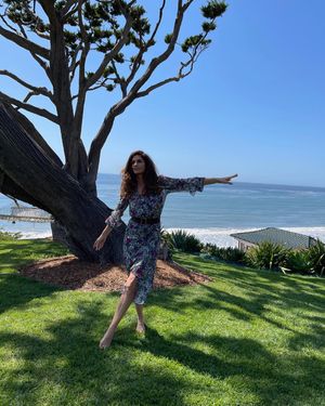 Image post by @cindycrawford on Instagram