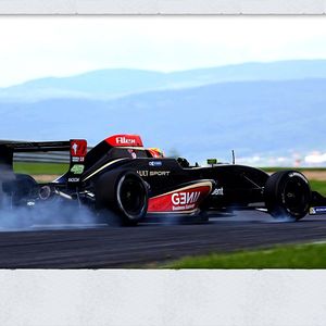 Image post by @alex_albon on Instagram