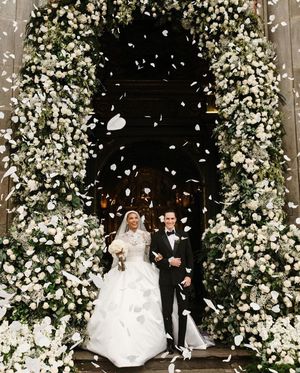 Image post by @theknot on Instagram