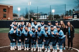 Image post by @etbu_softball on Instagram