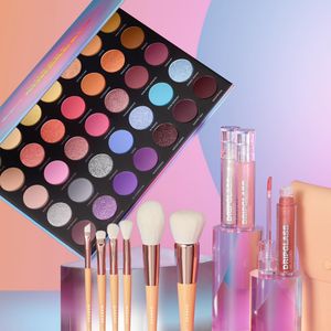 Image post by @morphebrushes on Instagram