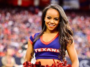 Image post by @texanscheerleaders on Instagram