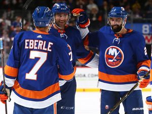 Image post by @nyislanders on Instagram