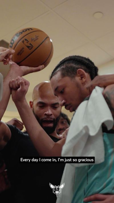 Video post by @hornets on Instagram