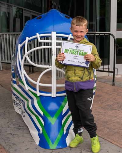 Image post by @abbycanucks on Twitter