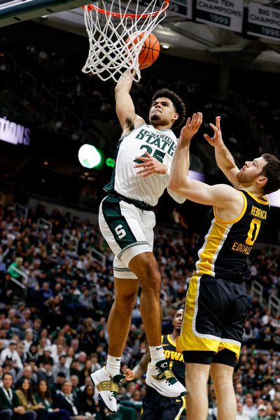 Image post by @MichiganStOnBTN on Twitter