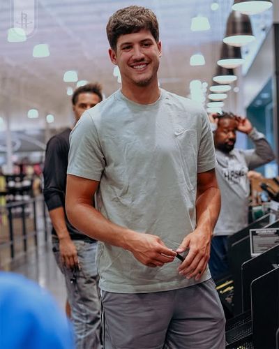 Image post by @rocketsgiveback on Instagram