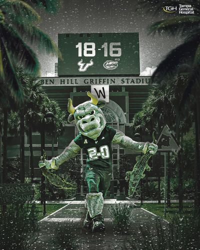 Image post by @USFFootball on Twitter