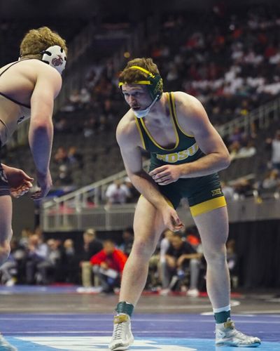 Video post by @NDSUwrestling on Twitter
