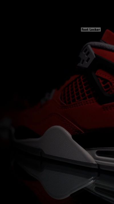 Video post by @footlocker on Twitter