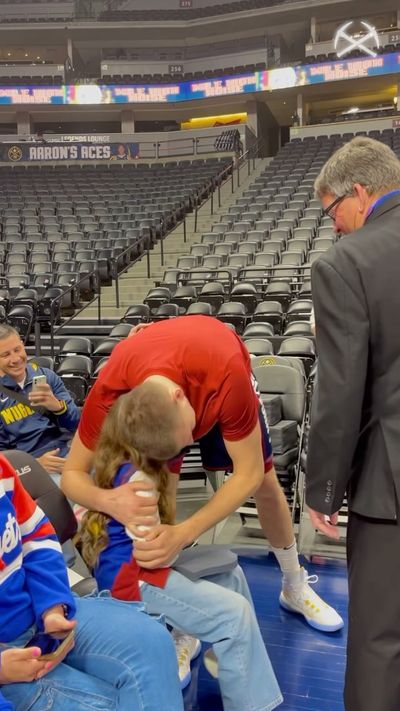 Video post by @nuggets on Instagram