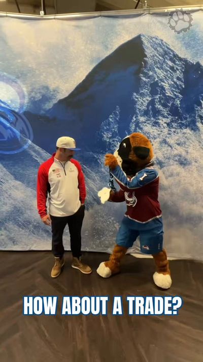 Video post by @AvsBernie on Twitter