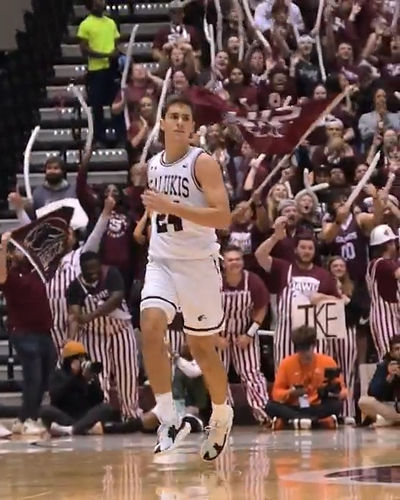 Video post by @SIU_Basketball on Twitter