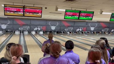 Video post by @SFA_Bowling on Twitter