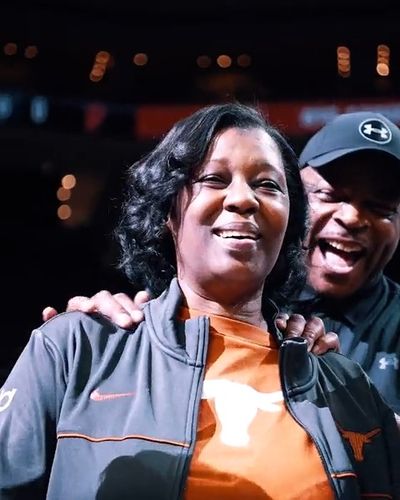 Video post by @TexasWBB on Twitter