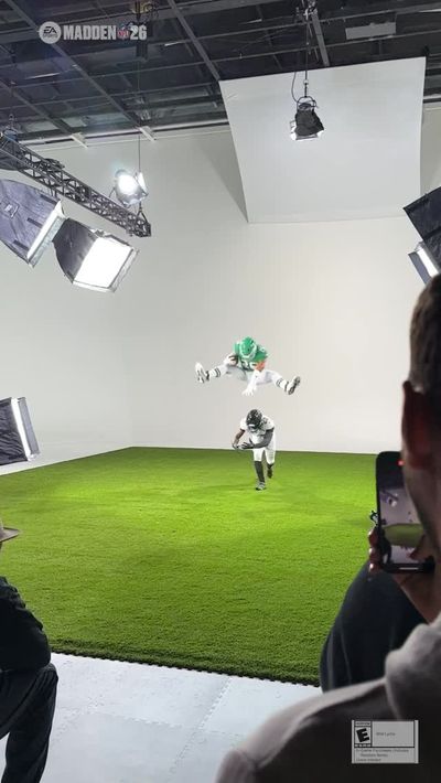 Video post by @saquon on Instagram