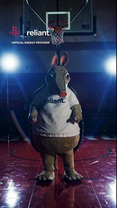 Video post by @clutchthebear on Twitter