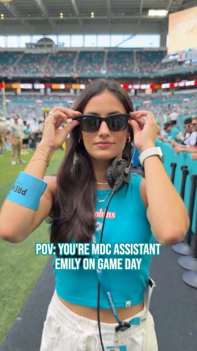 Video post by @dolphinscheer on Instagram