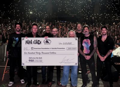 Image post by @JonesBeachTheaterShows on Facebook