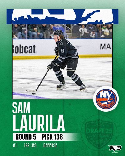 Image post by @UNDmhockey on Twitter