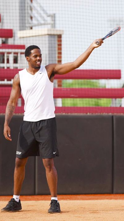 Video post by @EKUHoops on Twitter