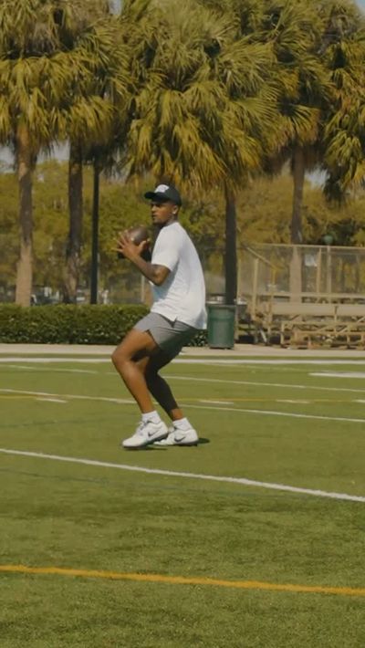 Video post by @deshaunwatson on Instagram